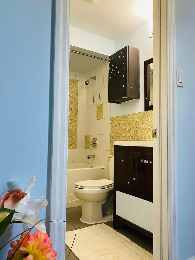 Signature II Suite Space Share Room Toronto Canada