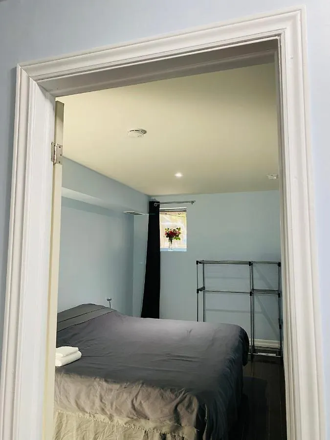 Signature II Suite Space Share Room Toronto Canada